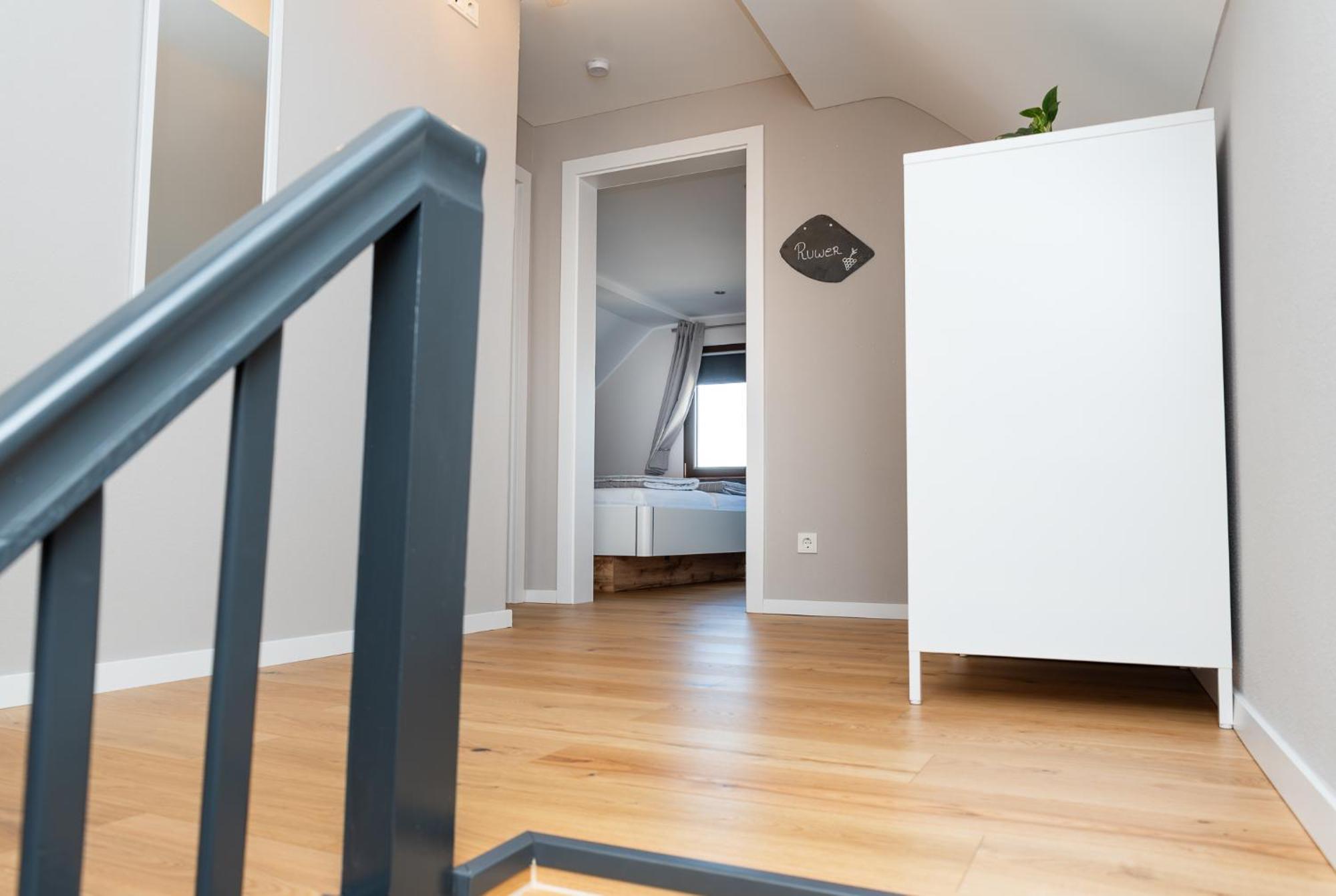Ferienwohnung Mosel-Saar-Ruwer แบร์นคาสเทล-คืสท์ ภายนอก รูปภาพ