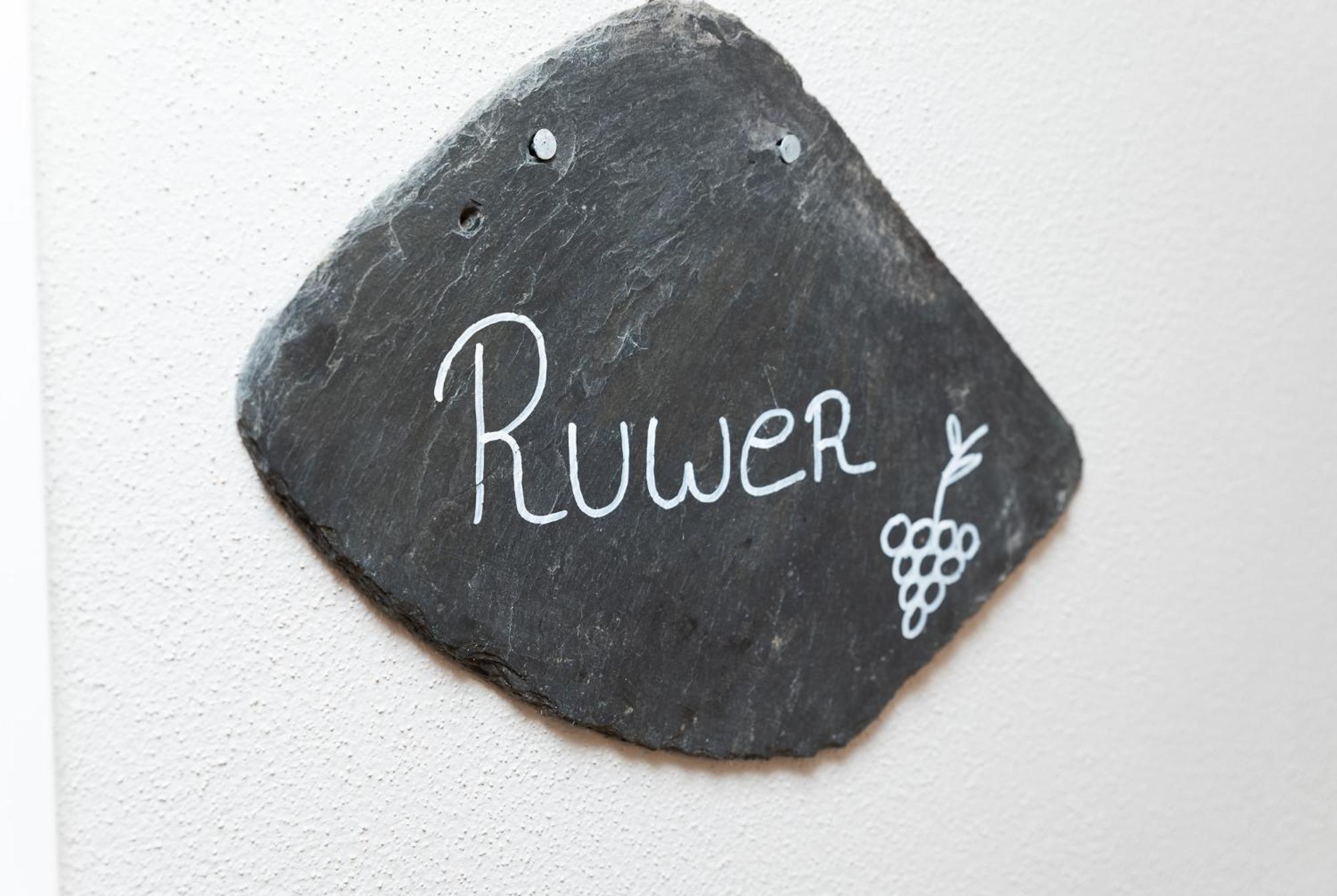 Ferienwohnung Mosel-Saar-Ruwer แบร์นคาสเทล-คืสท์ ภายนอก รูปภาพ